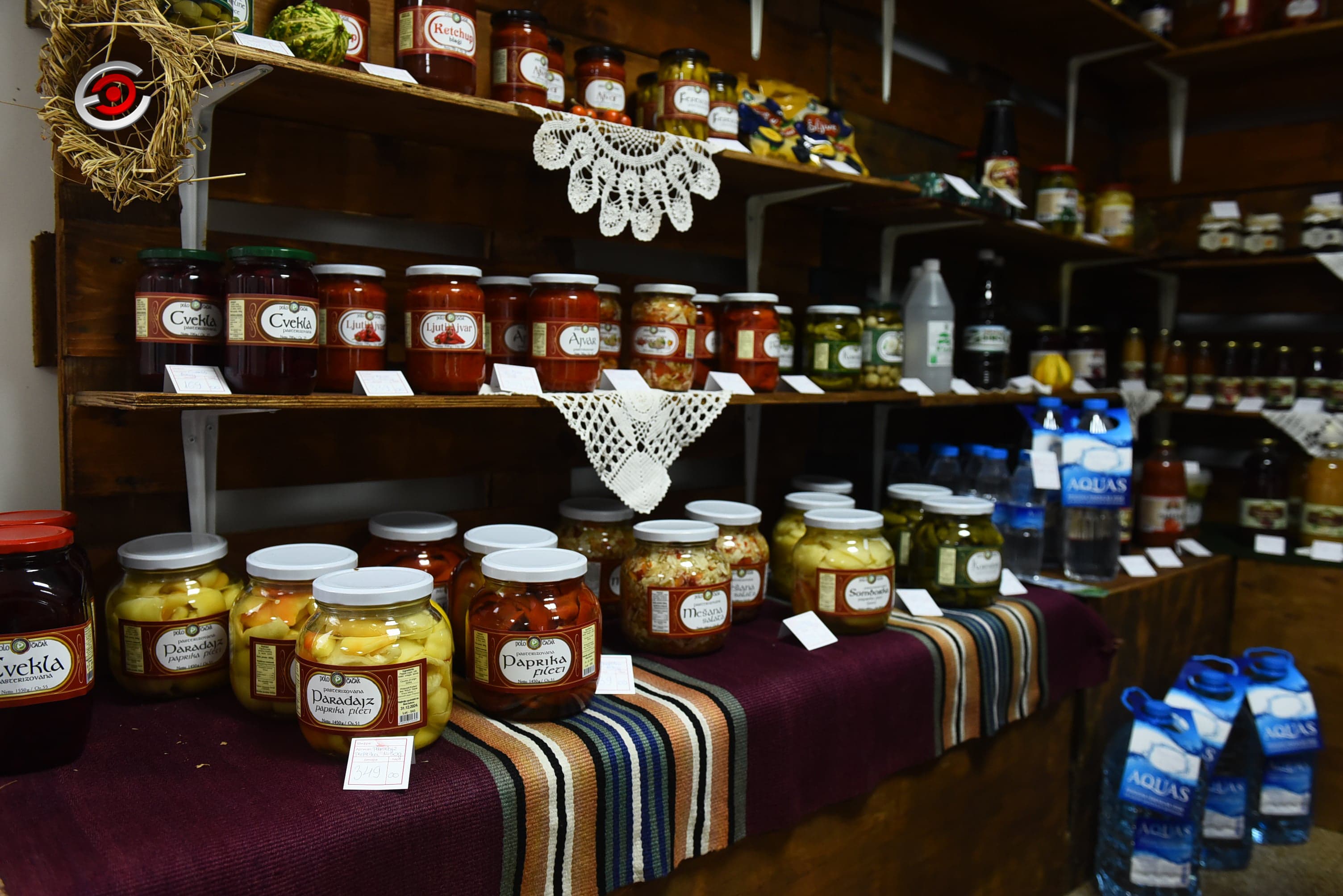 "Moravski market" - lokalni proizvodi iz Moravičkog okruga (FOTO)