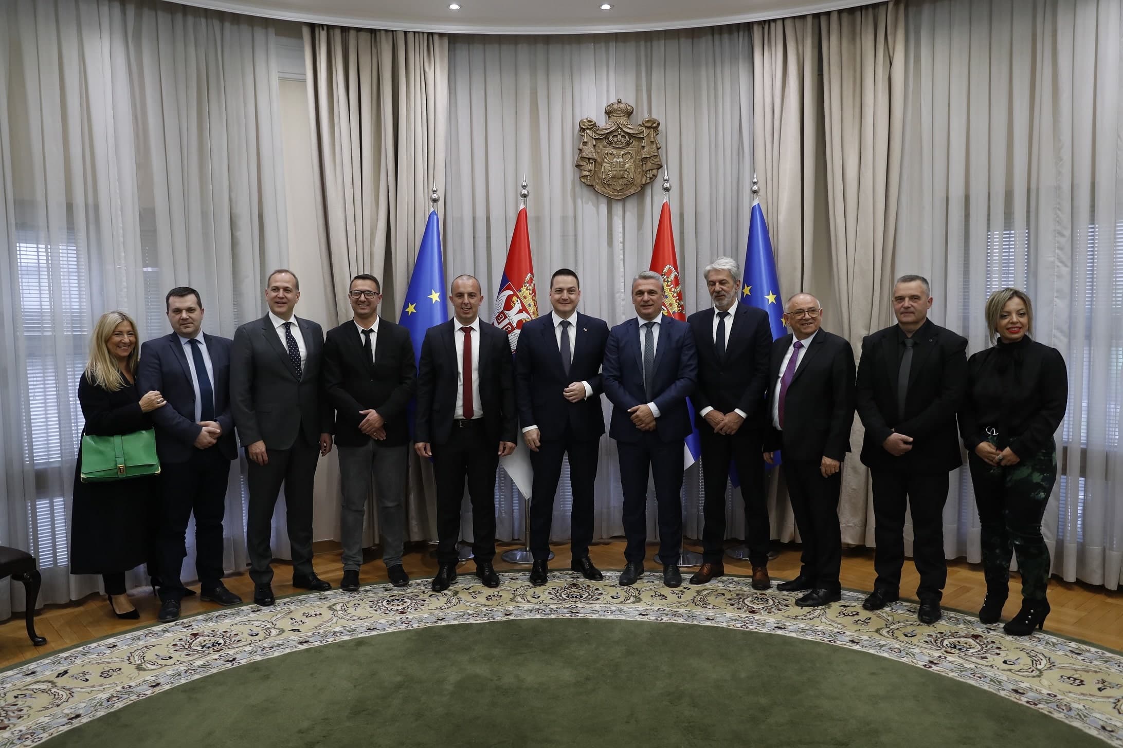 Gradonačelnik Čačka potpisao sporazum sa ministrom Ružićem o izgradnji novog vrtića u Čačku