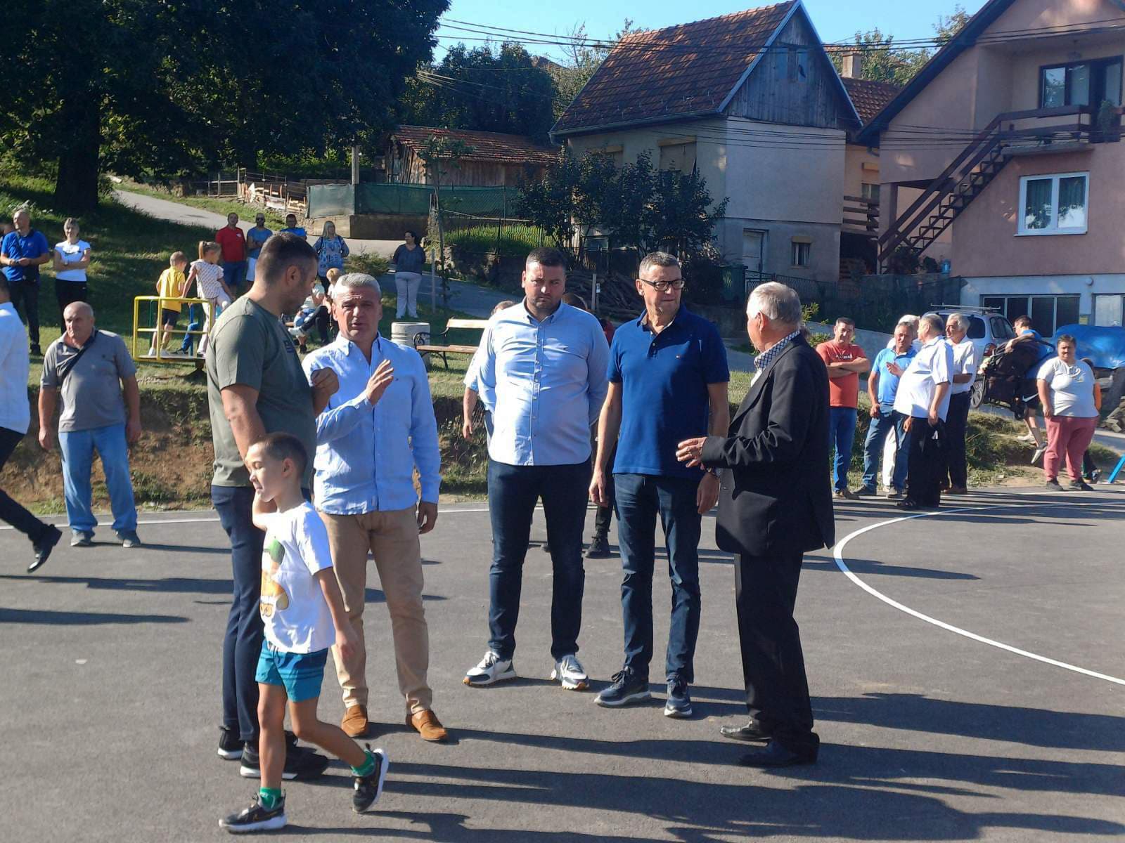 Novi košarkaški teren u Jezdini