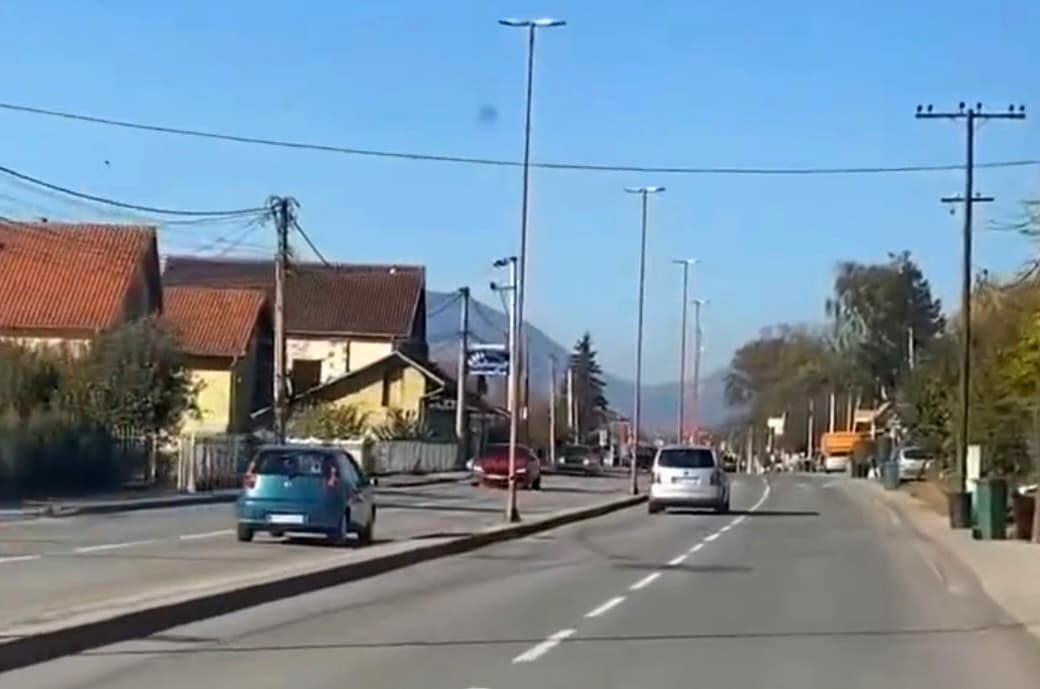 Čačanska policija otkrila vozača koji je vozio u suprotnom smeru (VIDEO)