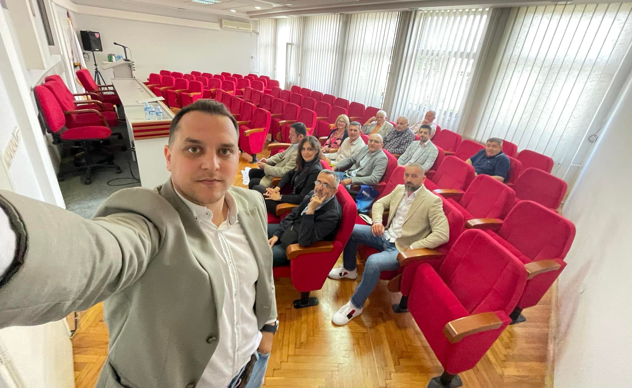 SNS i SPS odbornike ne interesuju građani i opasnost od požara na deponiji Duboko