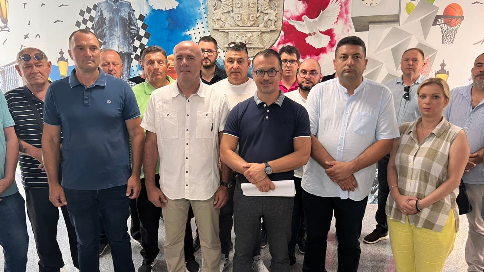 Udružena čačanska opozicija postigla dogovor o zajedničkom formiranju nove vlasti, zajednički kandidat advokat Ivan V. Ćalović