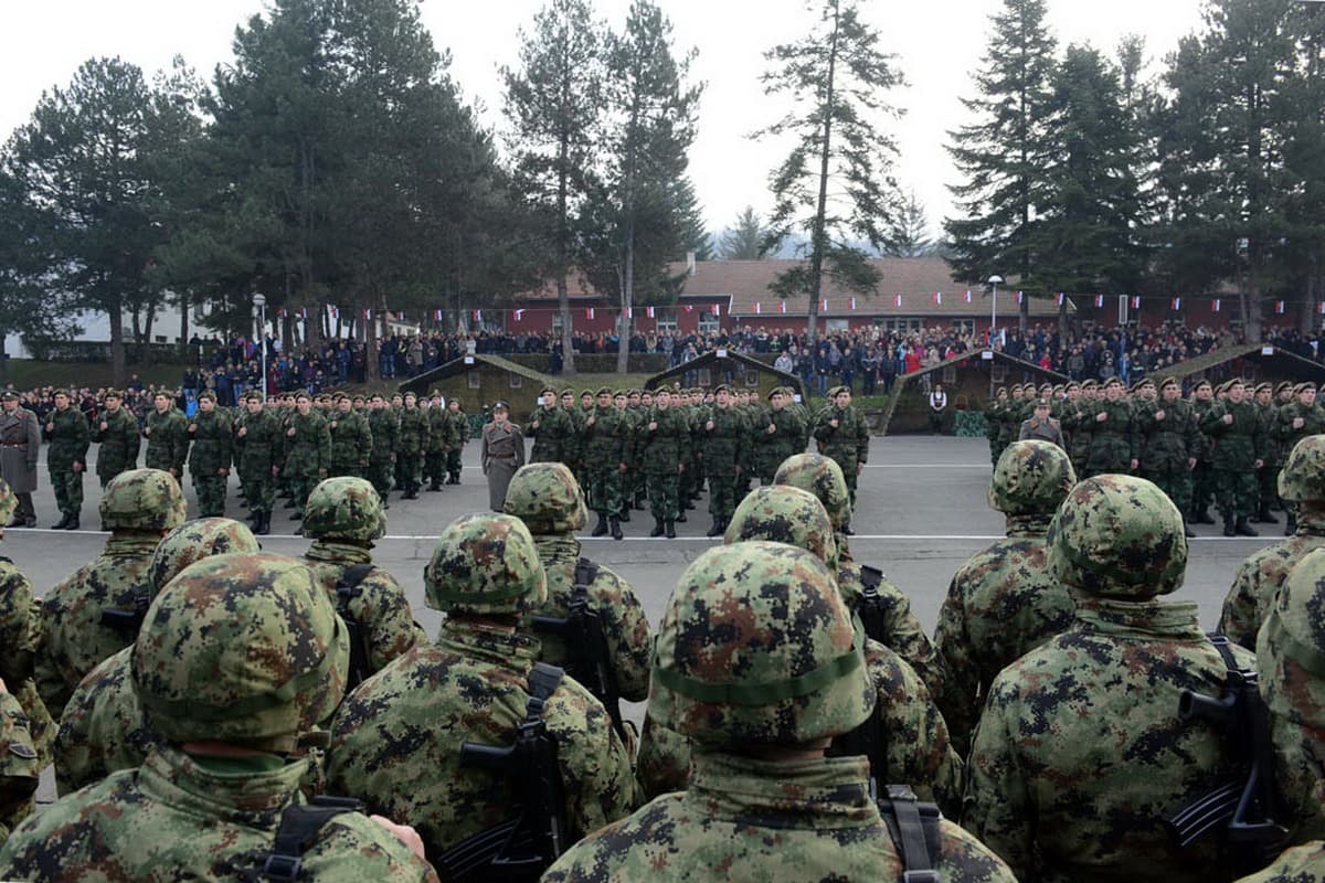 Pozive za vojsku će dobiti svi do 30 godina