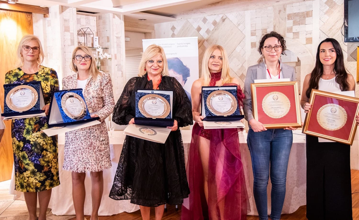 Prestižna nagrada "Stvaratelji za stoleća" dodeljena kreativnoj direktorki kompanije PS Fashion Slađani Pantović