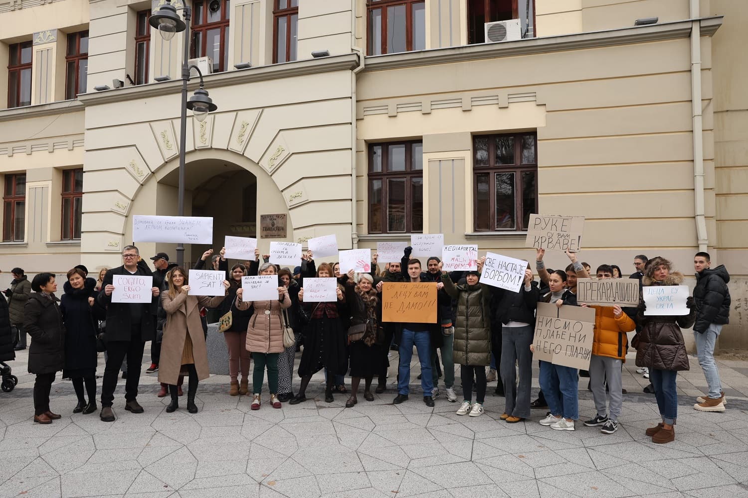 I čačanski maturanti kreću u blokade, gimnazijalci doneli odluku