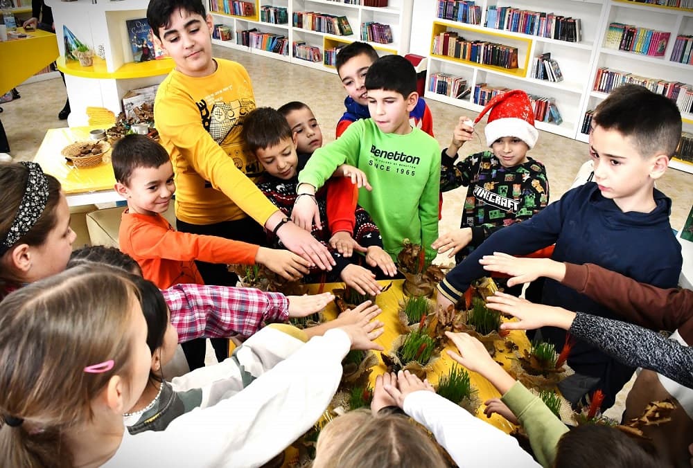 Božićne i novogodišnje radionice u Biblioteci: Za zemlju snova, kartu molim