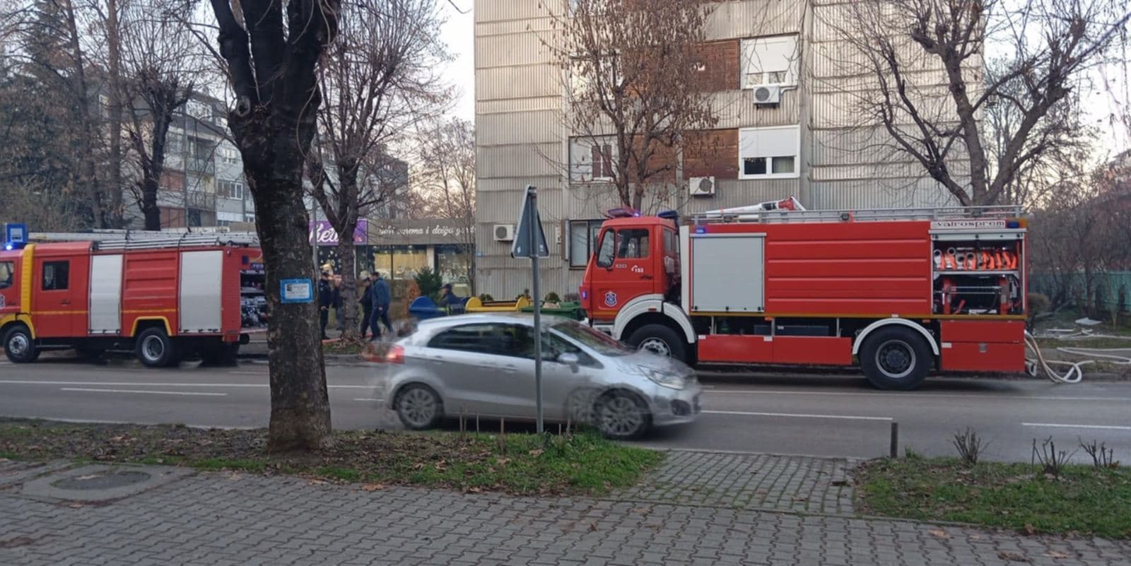 Četiri osobe primljene u čačansku bolnicu nakon požara u Nemanjinoj ulici