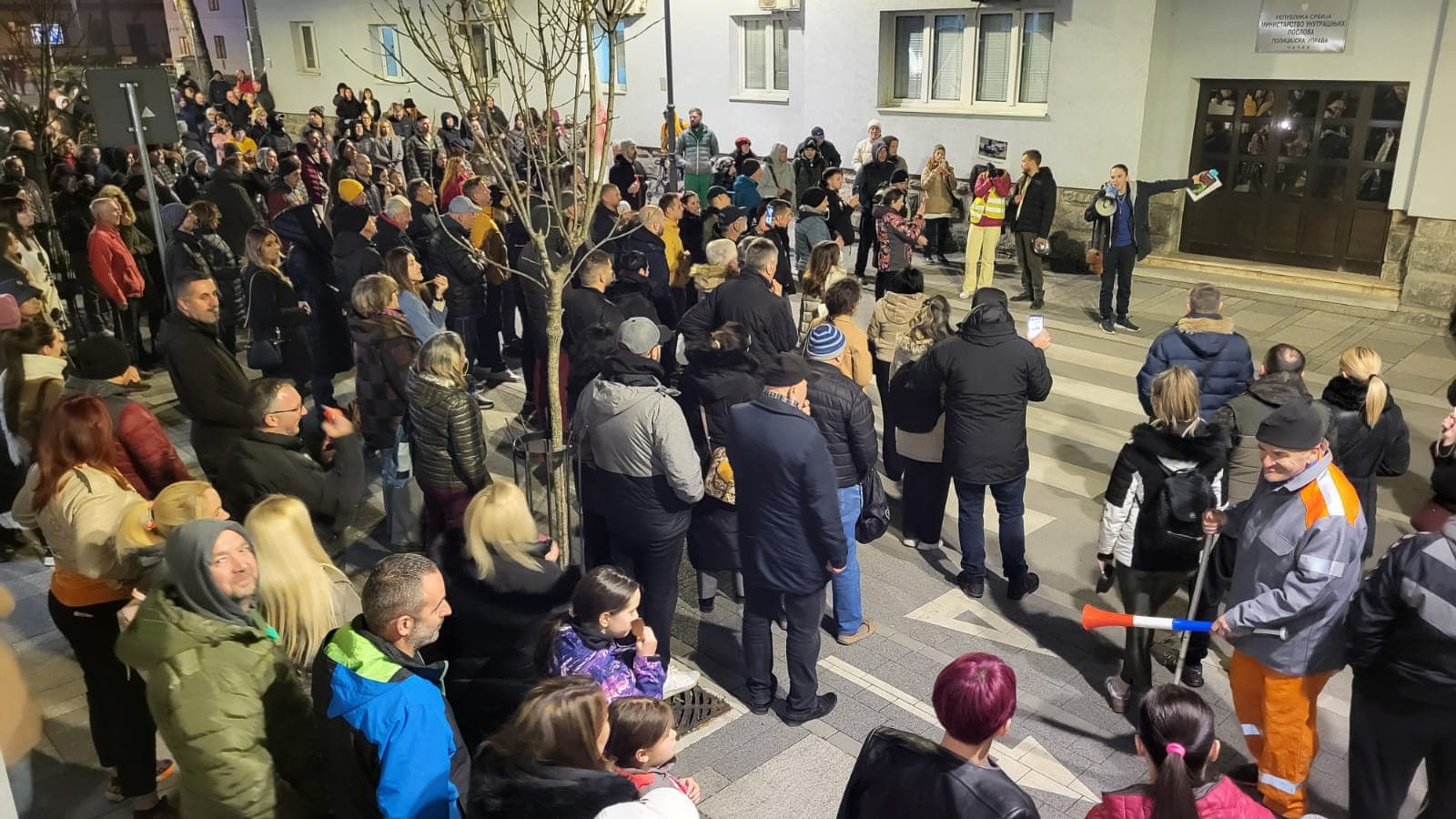 Naredni protest zatvaranje kružnog toka kod Cara, uskoro Zbor građana