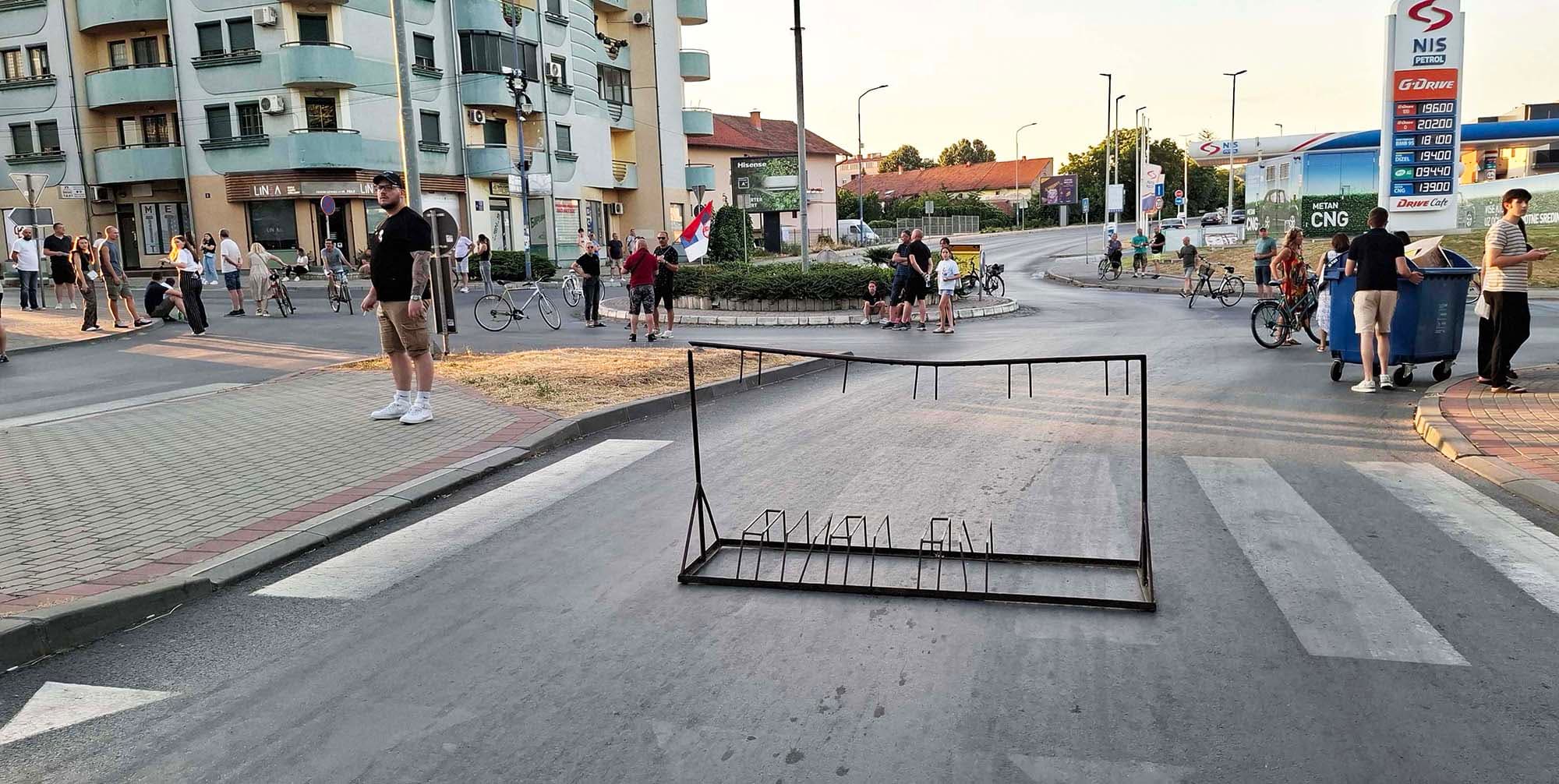 Nove blokade u Čačku najavljene za 18 časova