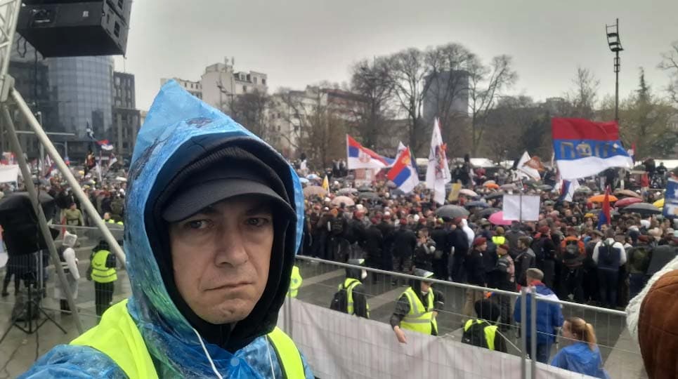 ANEM alarm: Preko 30 napada na novosadskog novinara Žarka Bogosavljevića