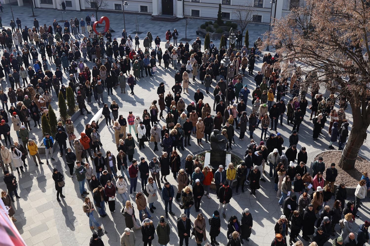 Skup podrške sunarodnicima na KiM u organizaciji građana Čačka u blokadi, studenata i maturanata