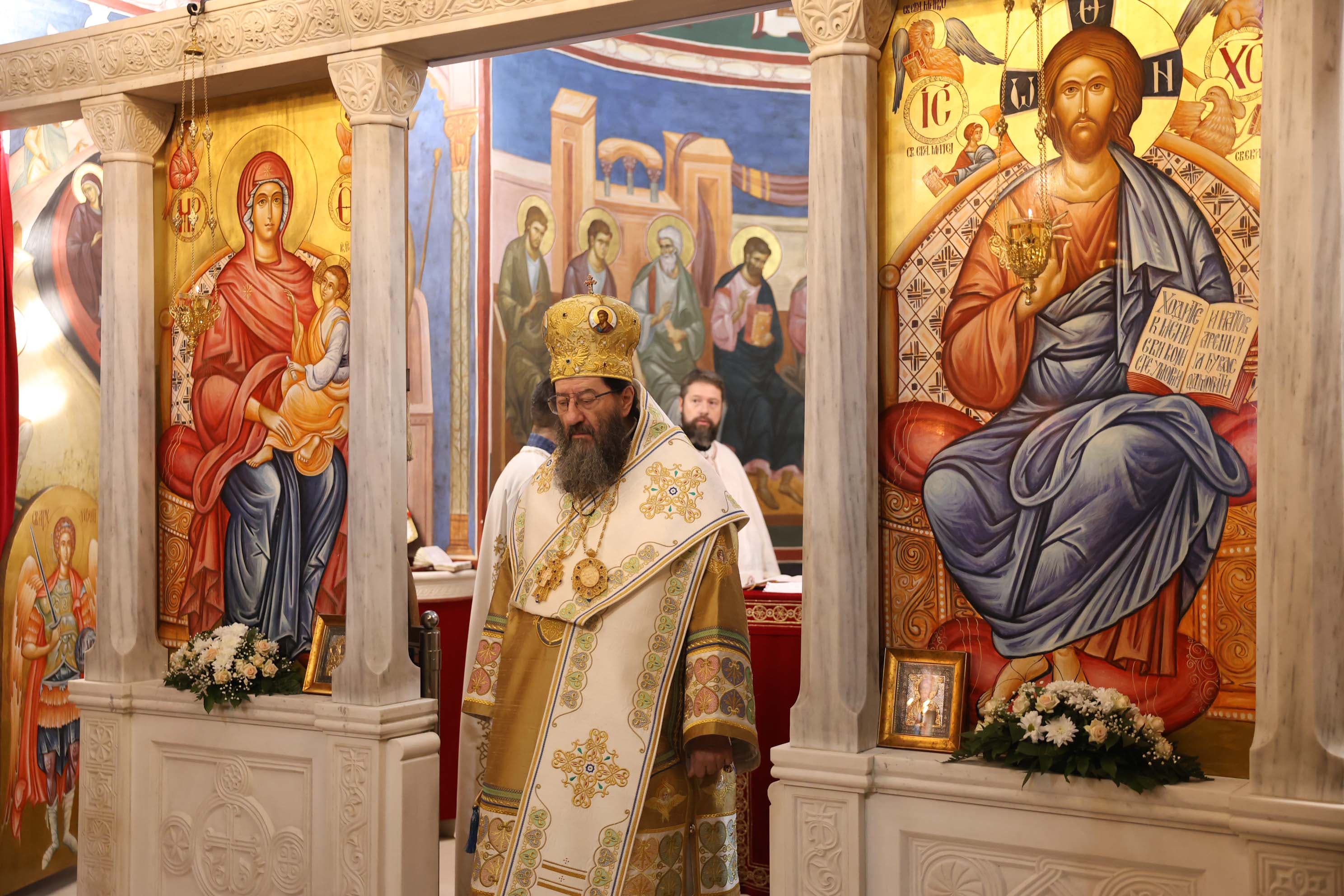 Danas: Posle smene vladike Justina, odmah sklonjeni njegovi najbliži saradnici, eparhiji Žičkoj preti podela