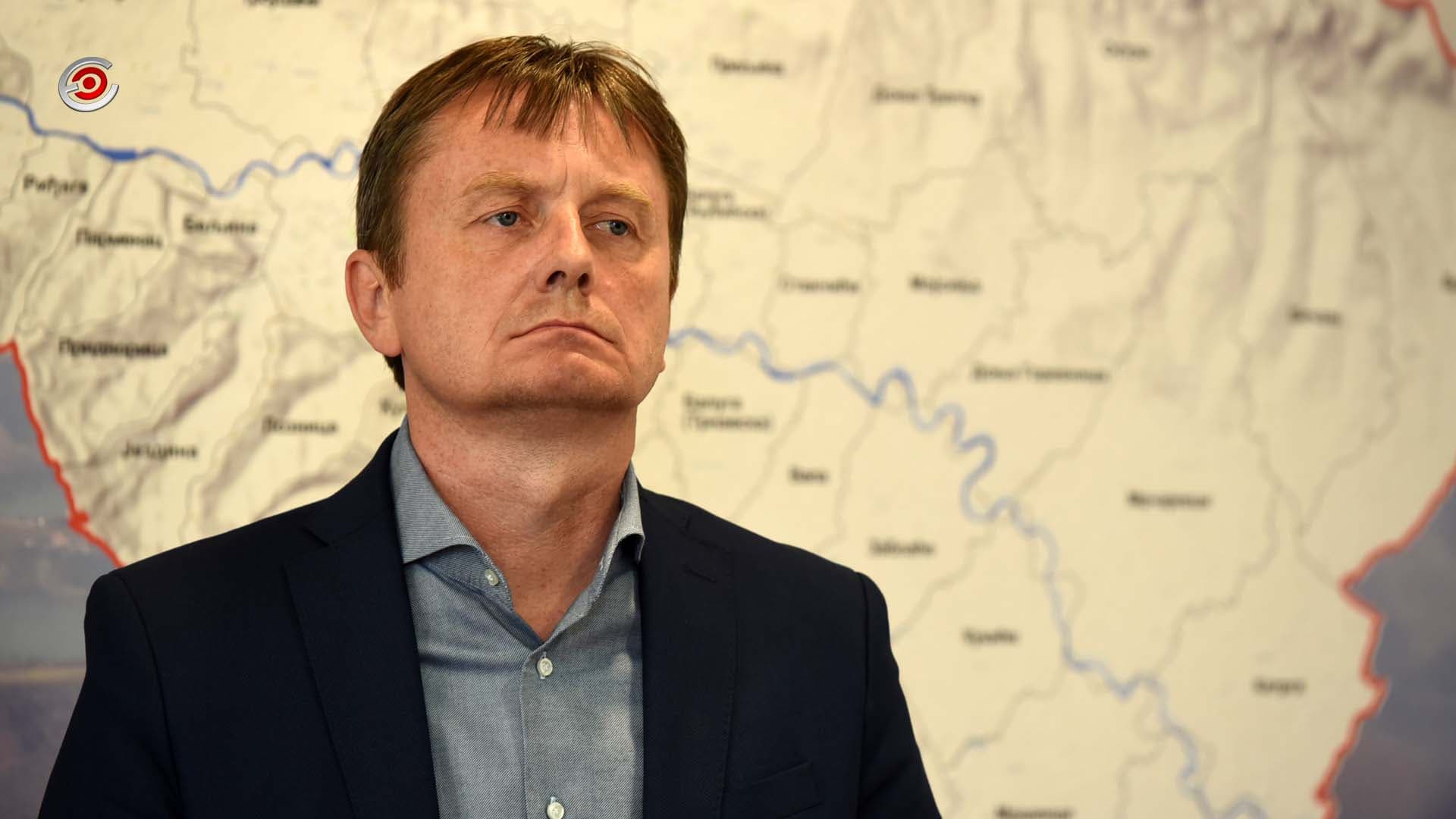 Glišić: Ne upisujte decu na blokaderske fakultete, vratiće vam ih u kovčegu kao ovu devojku iz Šapca
