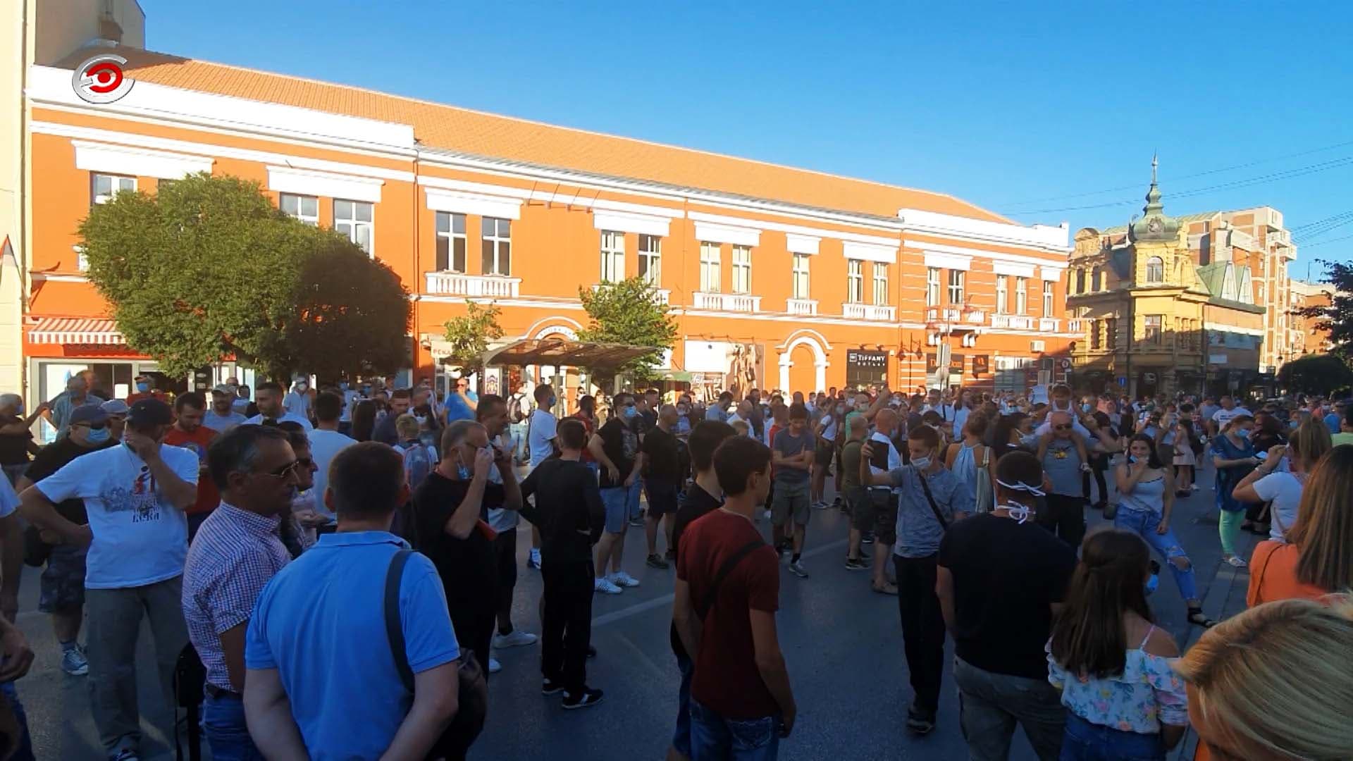 Protest "Žedni smo odgovora" večeras u 18 časova ispred Gradske uprave u Čačku