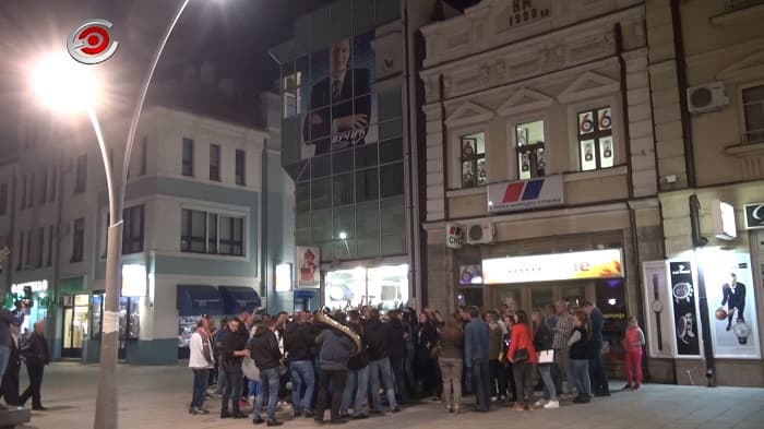 Čačak slavi Vučićevu pobedu (VIDEO)