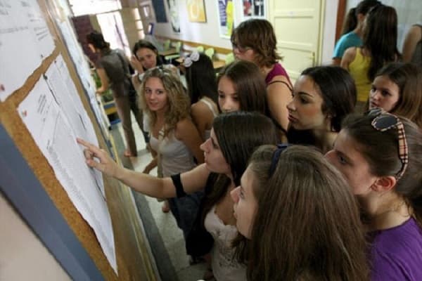 Više od 72.000 osmaka konkuriše za oko 76.000 mesta