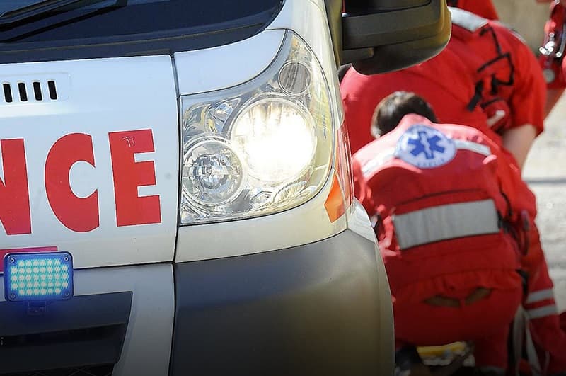 Težak udes na Ibarskoj: Jedna žrtva, troje povređeno