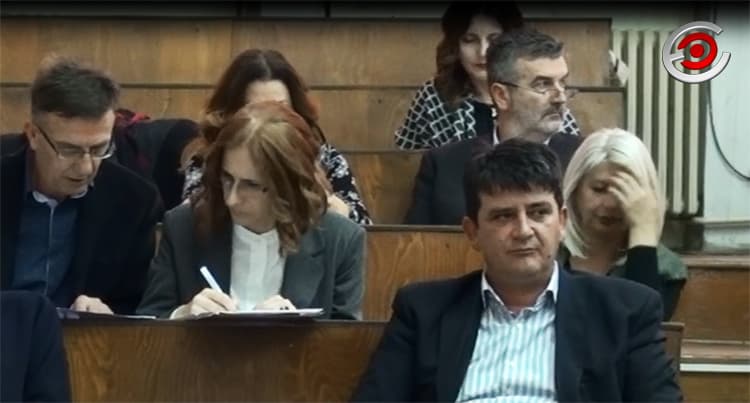 GG "Za napredniji Čačak": Prodaja doktorke medicine?