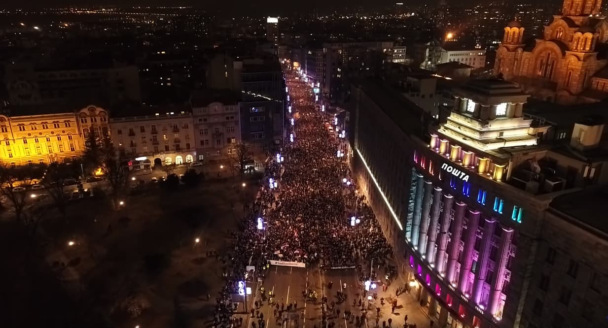 Protest "Jedan od pet miliona" u Beogradu snimljen dronom (VIDEO)