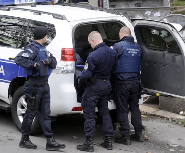Uhapšeni policajci osumnjičeni za pljačku pošte u selu kod Jagodine