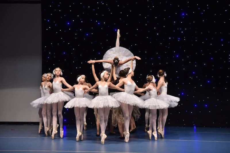 Veliki uspeh čačanskih balerina u Italiji (FOTO)
