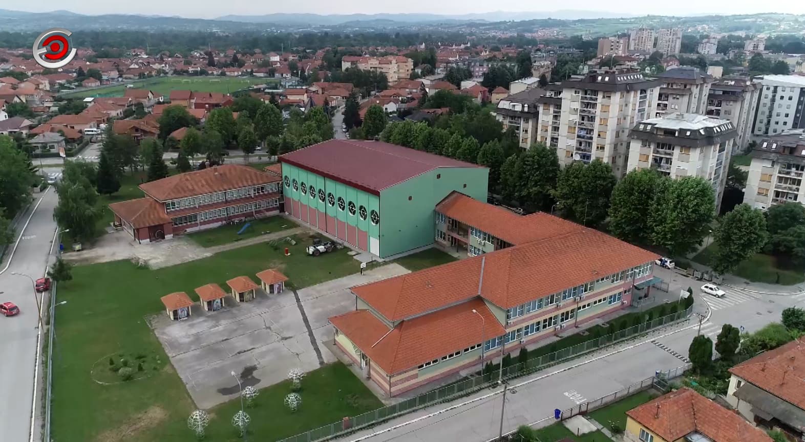 Škola "1. novembar" i Ustanova "Zračak" dobile novu sportsku salu (VIDEO)