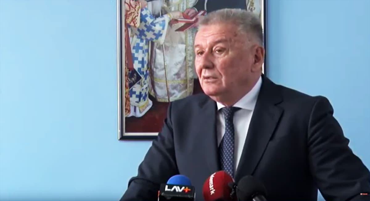 Velimir Ilić: Brojne malverzacije u gradu, Čačak polako "tone"