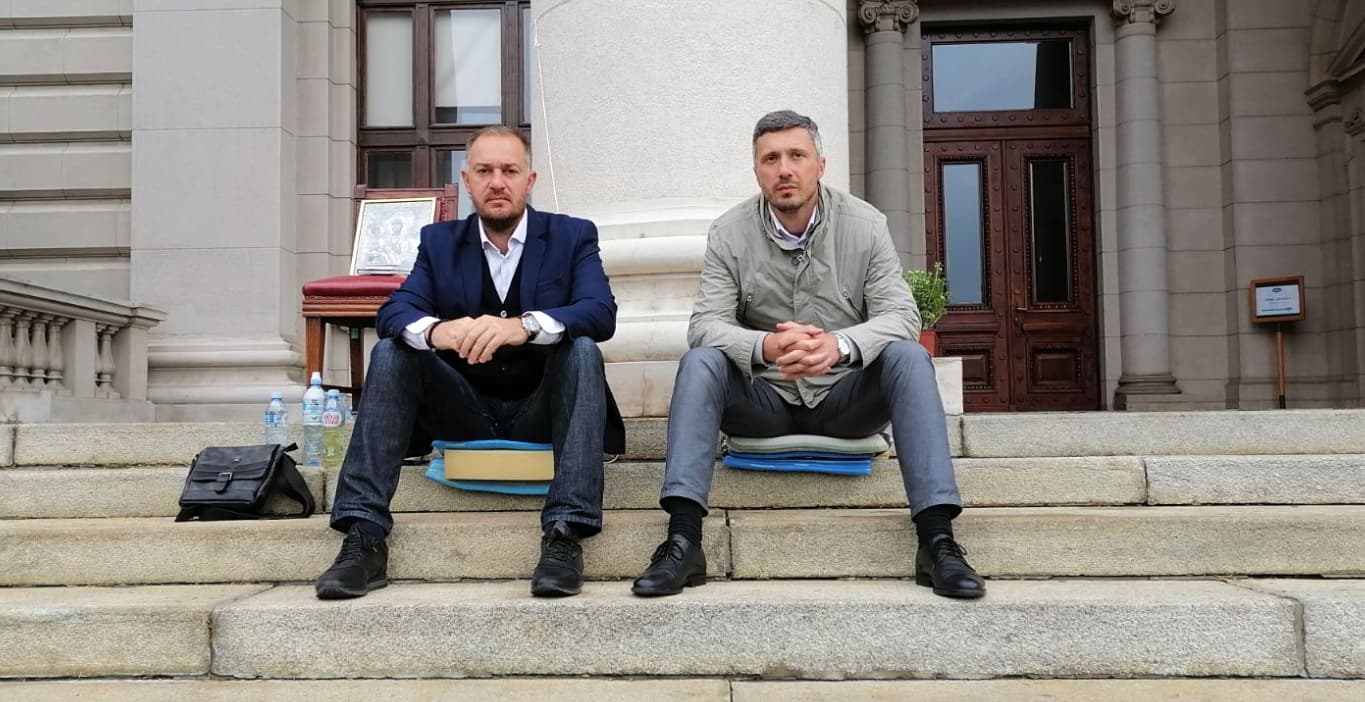 Dveri zbog Kosova neće u Udruženu opoziciju Srbije, od septembra dalje idu samostalno