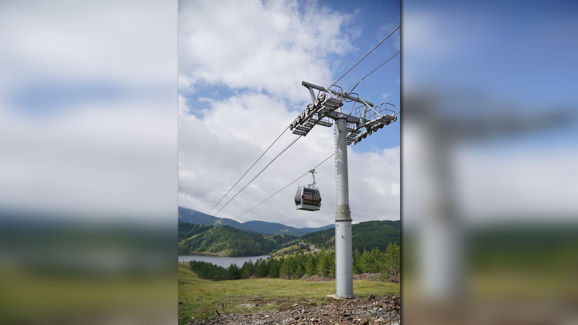 Gold gondola, najduža panoramska gondola na svetu, svečano puštena u probni rad