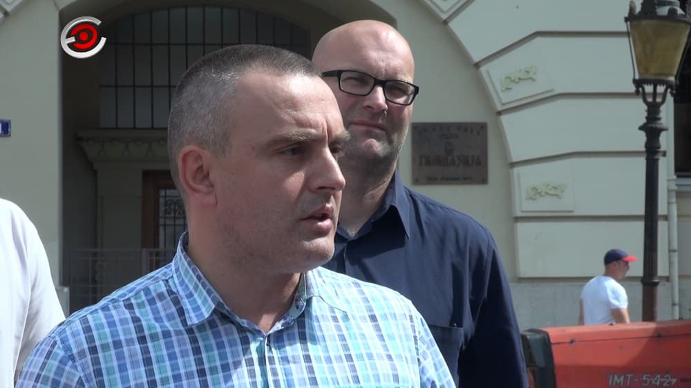 Zaposlenima u prosveti plate ispod minimalca