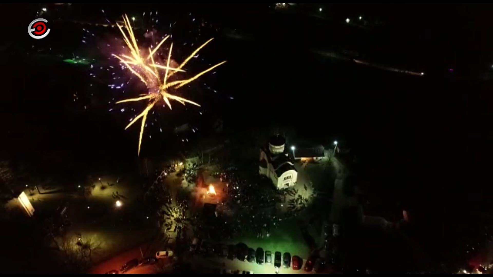 Paljenje badnjaka kod crkve Svetog kneza Lazara na brdu Ljubiću (VIDEO)