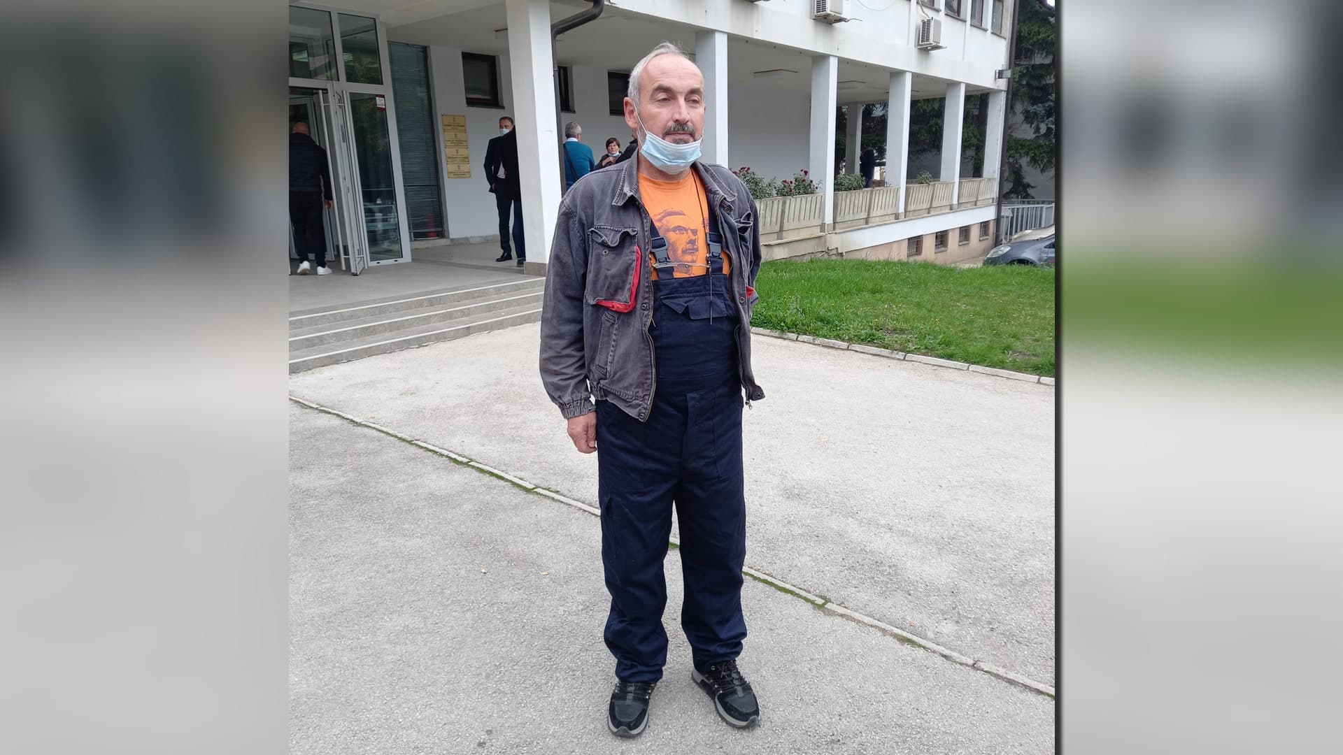 Otac nastradalog u "Namenskoj" došao u sud u odelu u kojem mu je sin izgoreo