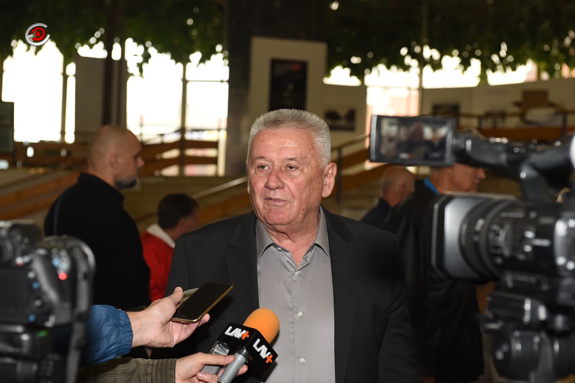 Velimir Ilić hitno hospitalizovan, ostaje u bolnici do daljeg