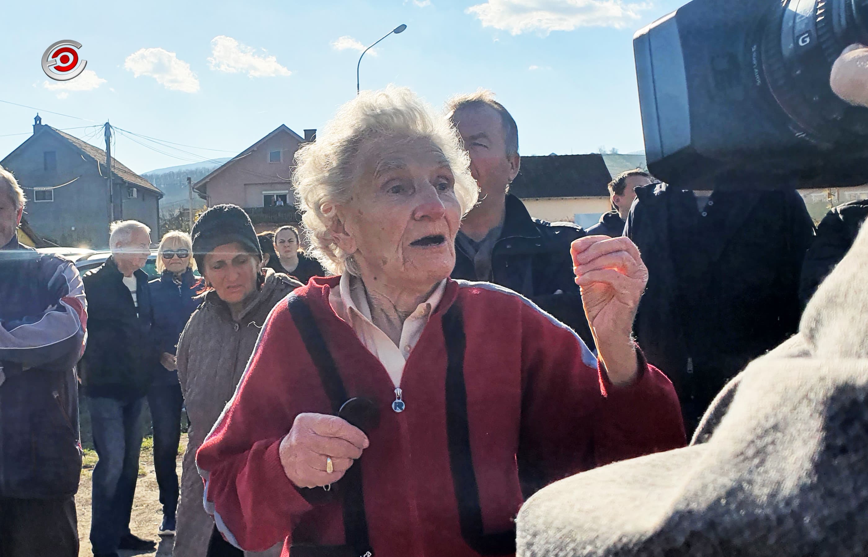 Jela Surudžić odgovara izvršitelju: "Ćeraćemo se još!"