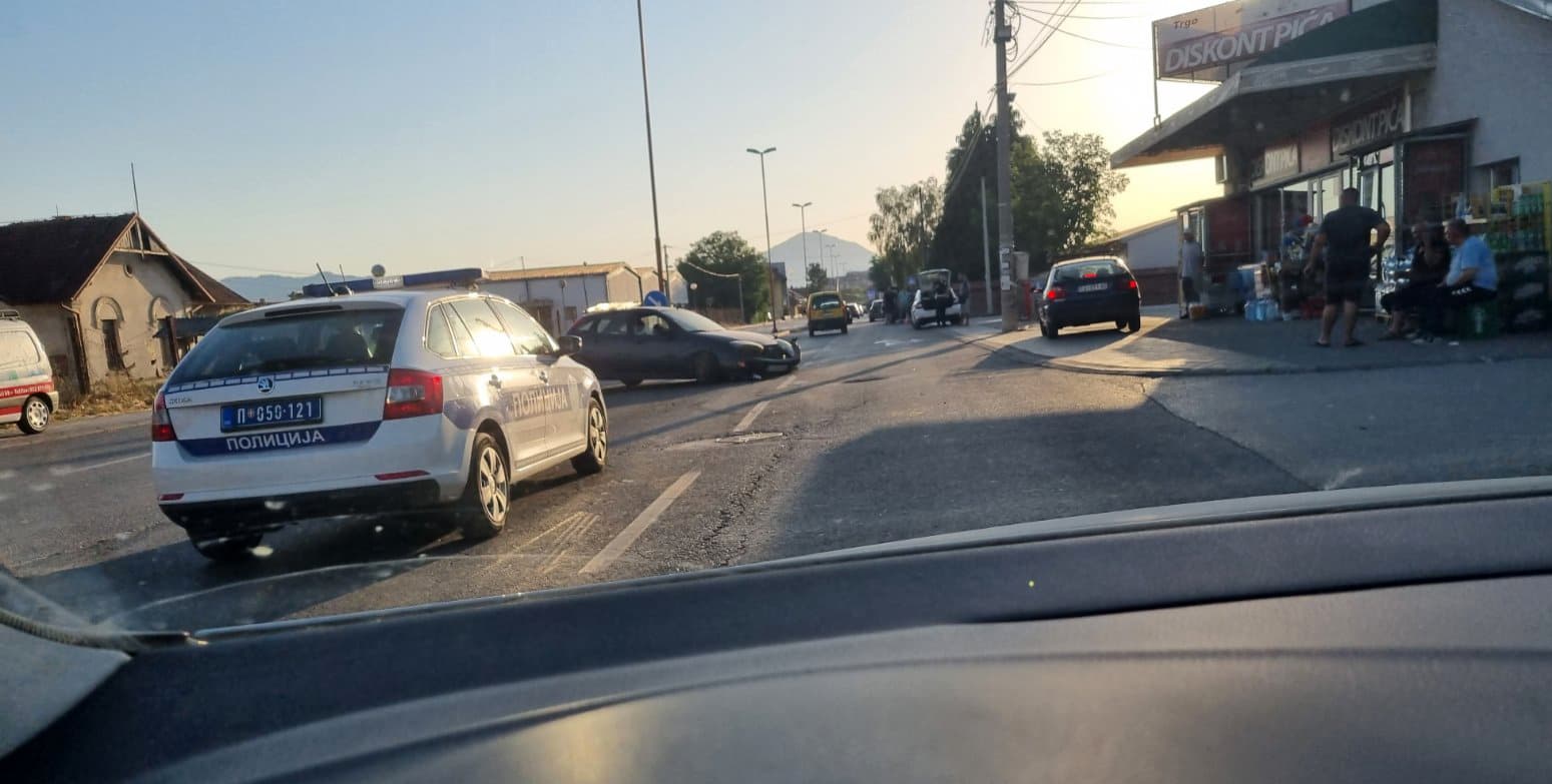 Saobraćajna nezgoda u Bulevaru Tanaska Rajića u Ljubiću