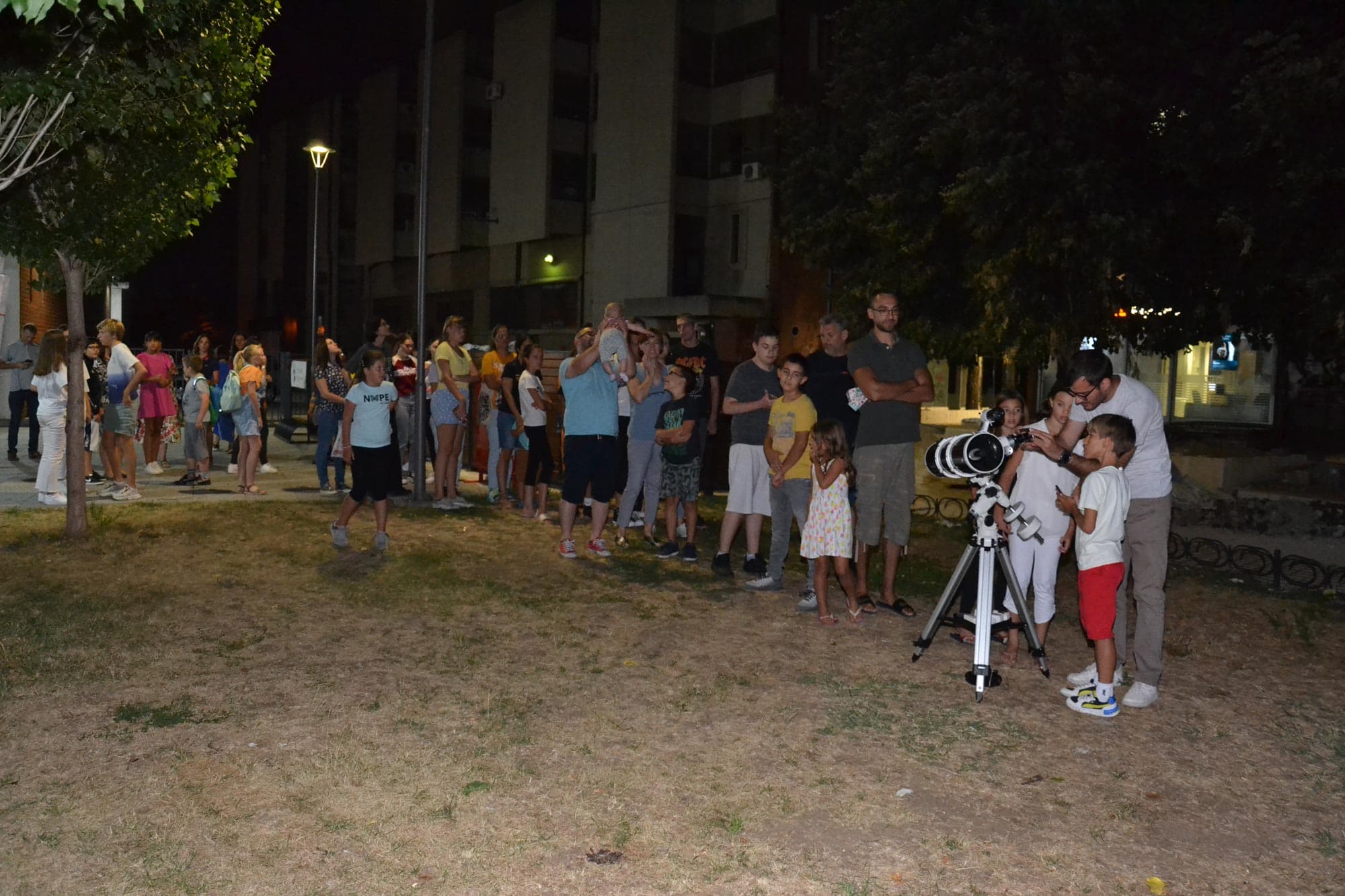 Čarobni Mesec u noći mladih