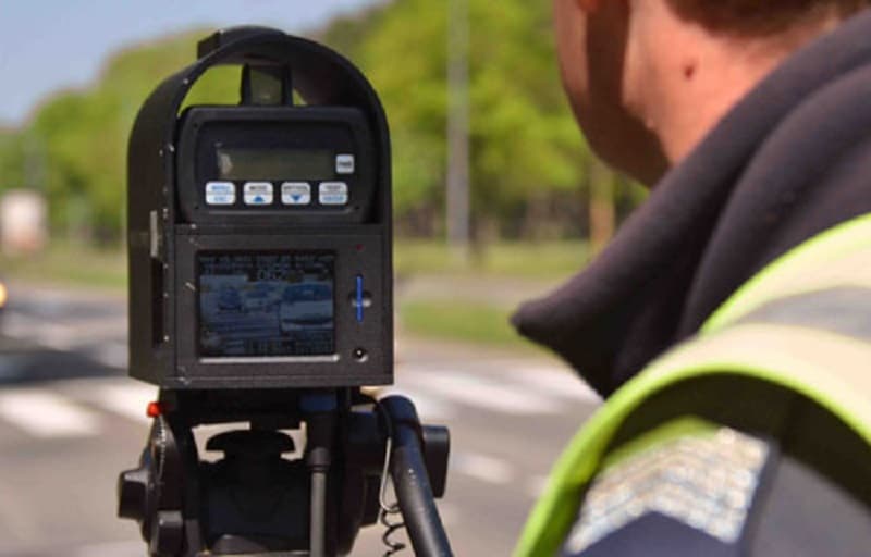 Mrčajevci: Preticao kolonu preko pune linije sa 108 kilometara na čas