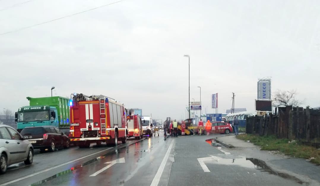 U teškoj saobraćajnoj nesreći na obilaznici kod Čačka jedna osoba nastradala, dve povređene