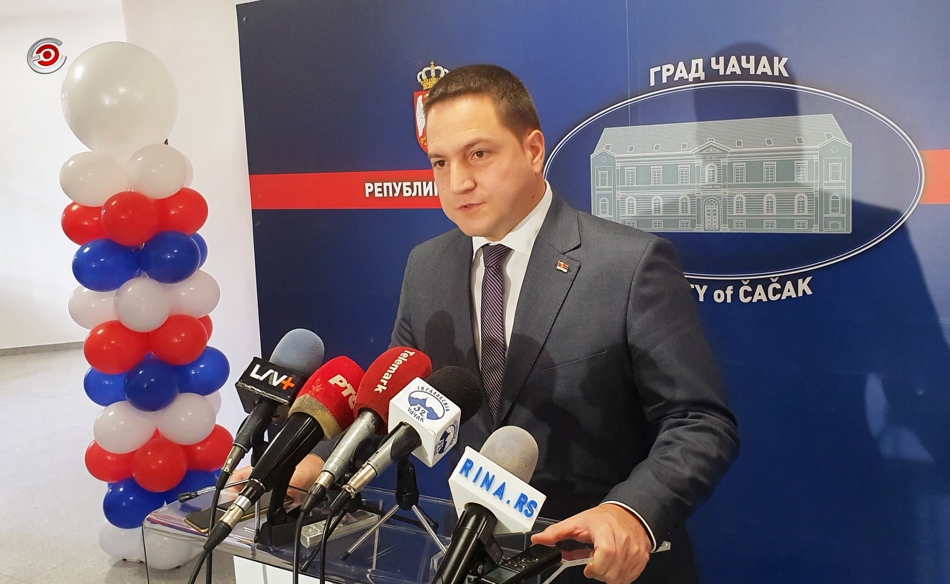 Ministar prosvete Branko Ružić podneo neopozivu ostavku