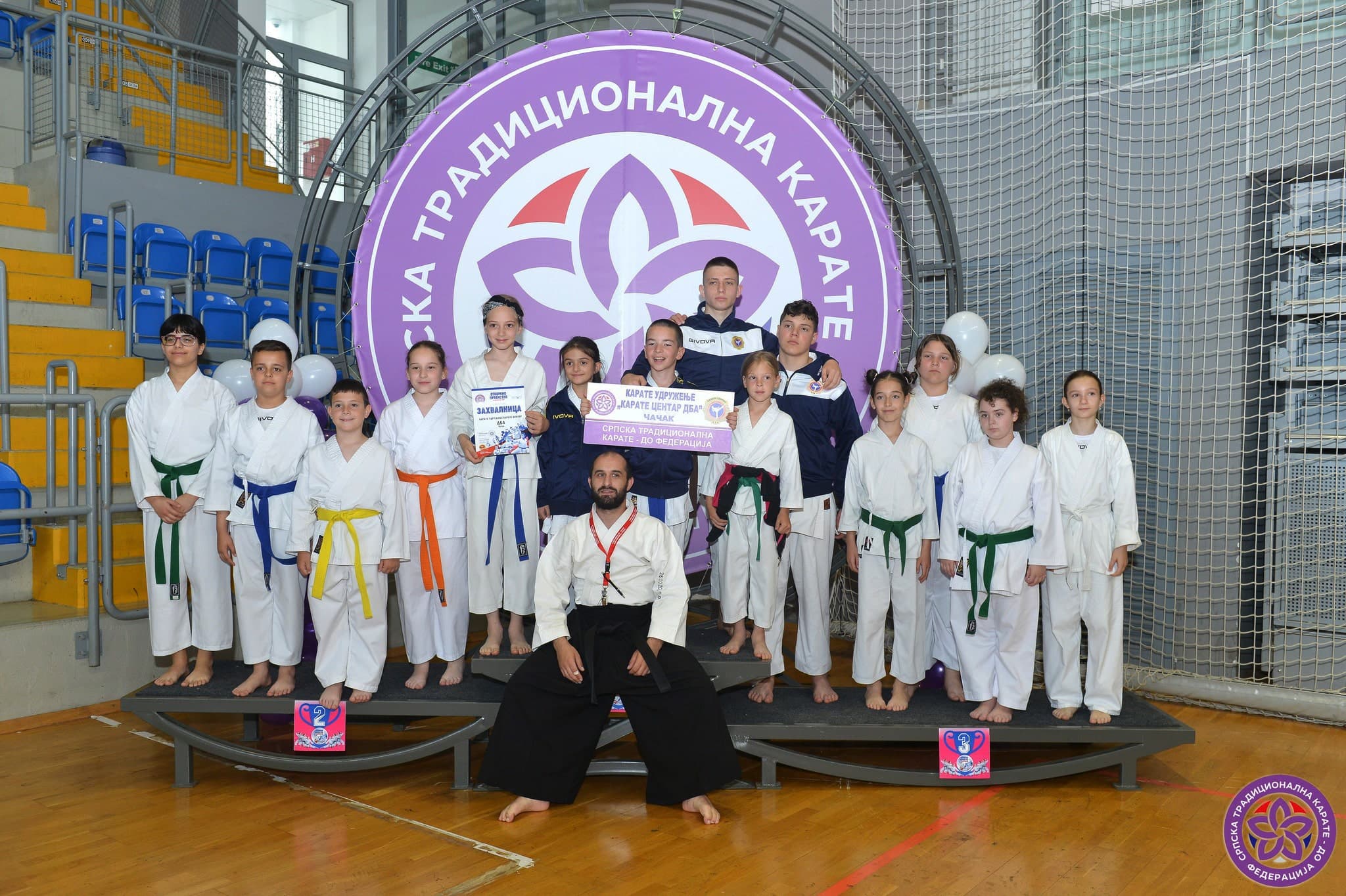 Devetnaest medalja na Prvenstvu Srbije za Karate Centar DBA
