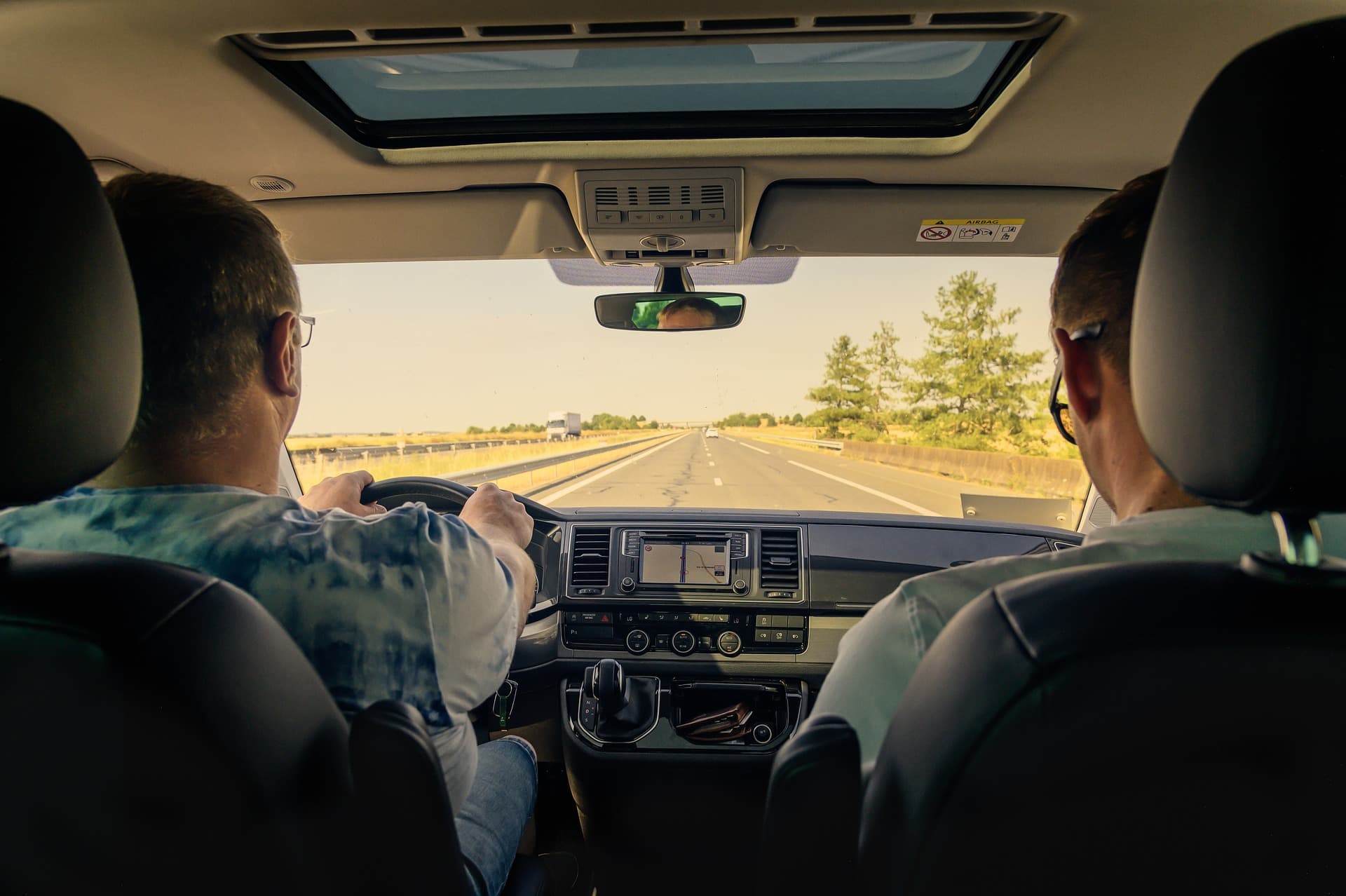 Novi udar na auto - škole: Katanac zbog Pitagore