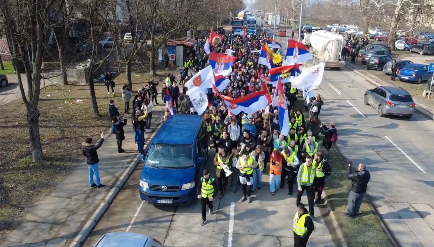 Ujedinili su se Čačak, Kraljevo i Užice: Studenti nastavili put ka Nišu (VIDEO)