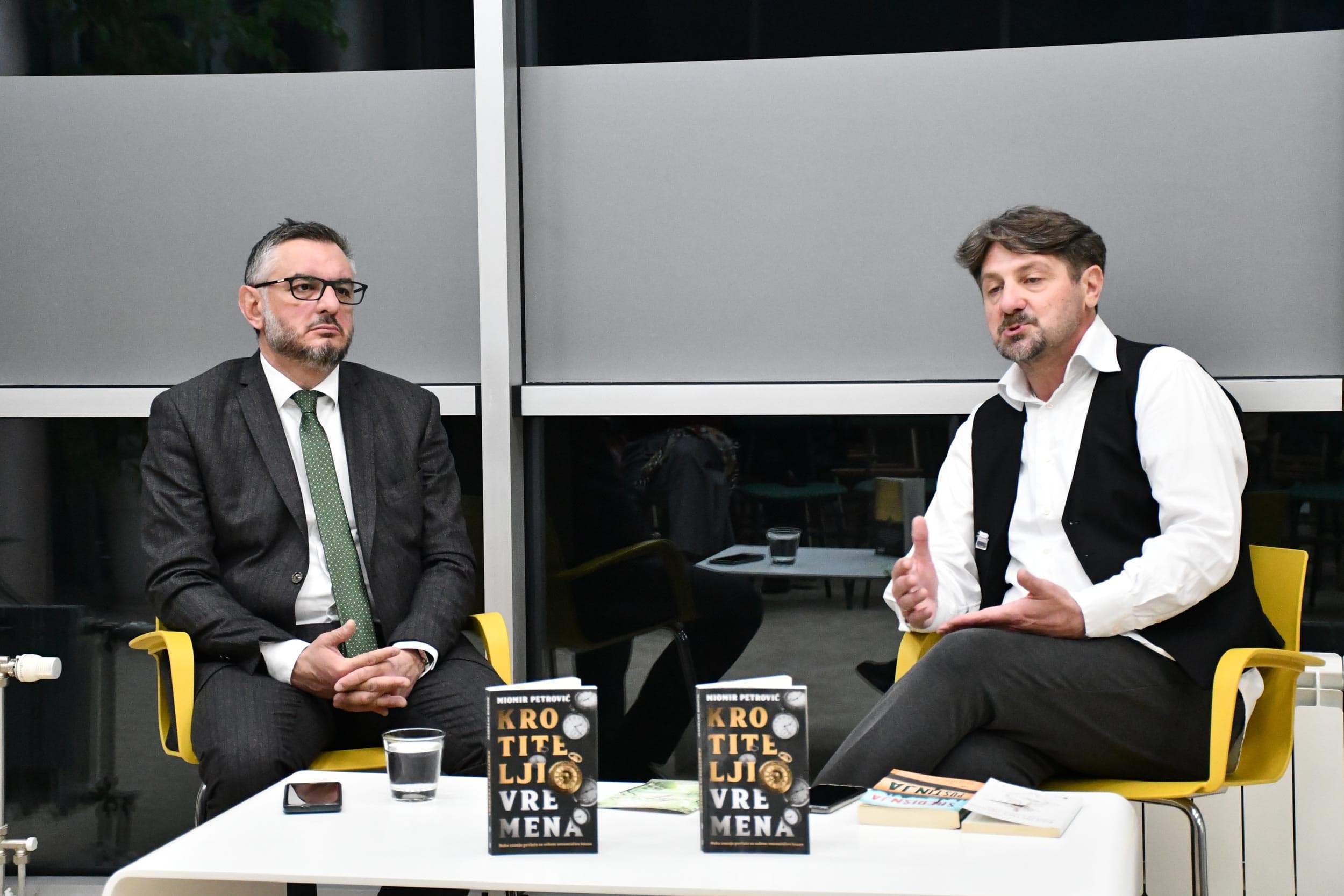 Veče sa Miomirom Petrovićem