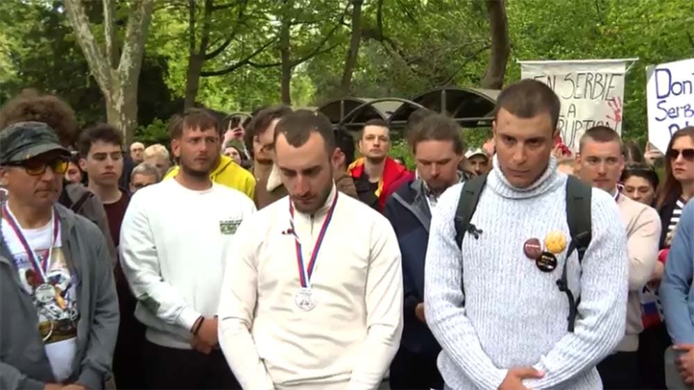 Šta su u pismu studenti biciklisti poručili Emanuelu Makronu