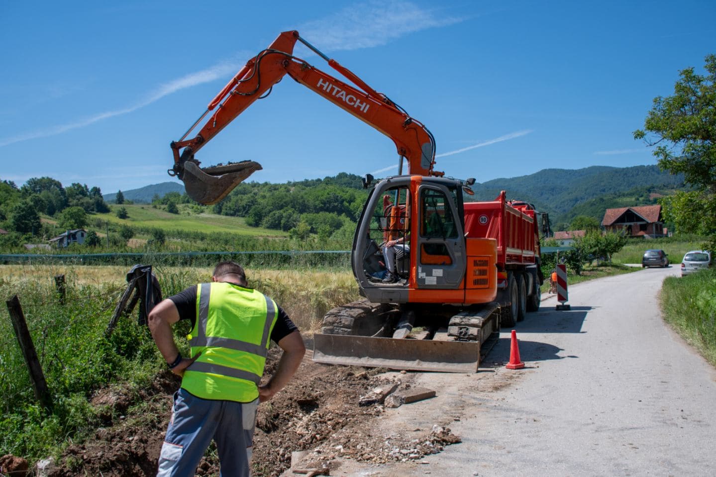U Ježevici u toku izgradnja kanalizacione mreže i rekonstrukcija lokalnog puta
