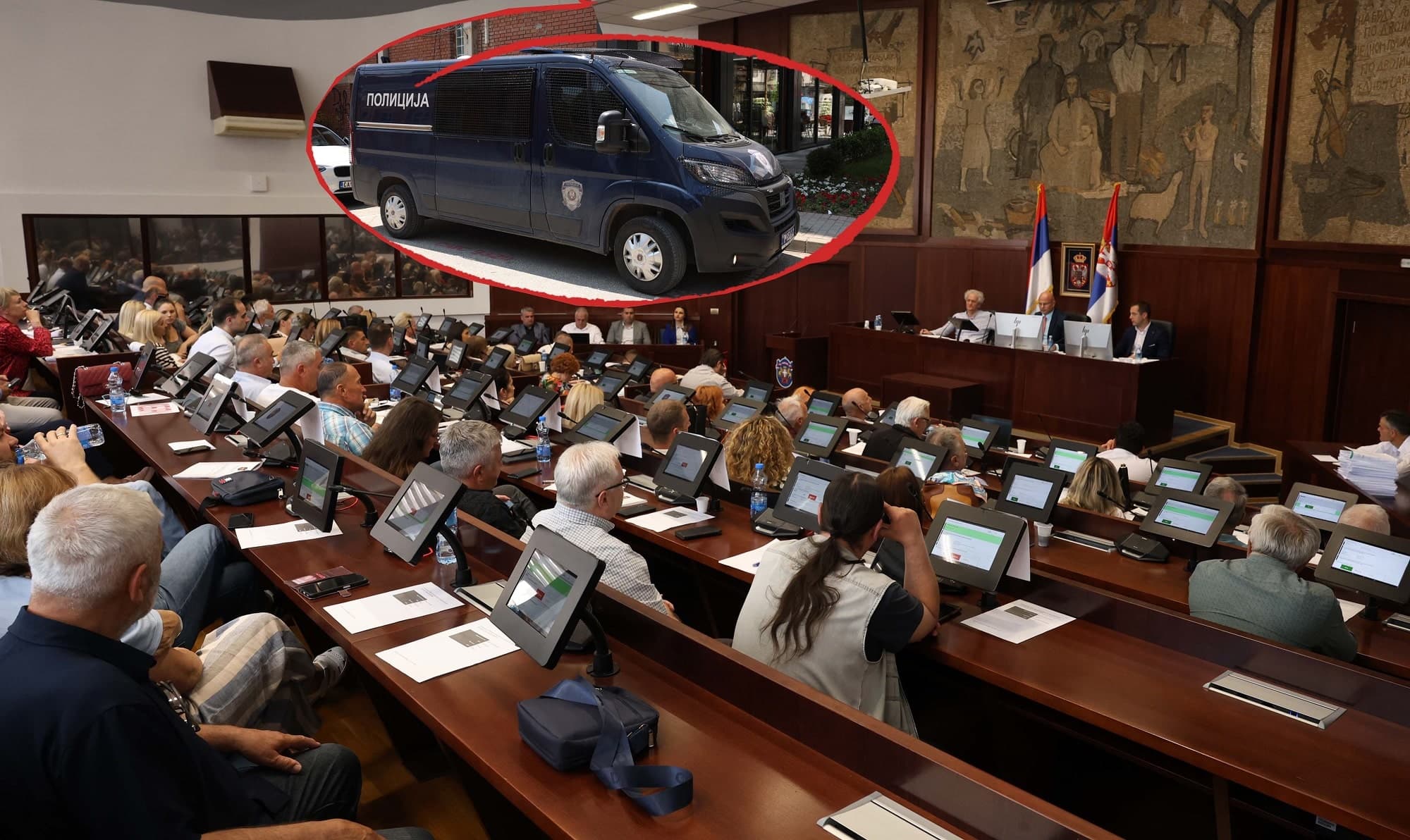 U toku sednica Skupštine grada Čačka, oko zgrade i u ulicama raspoređena Interventna jedinica policije (VIDEO)