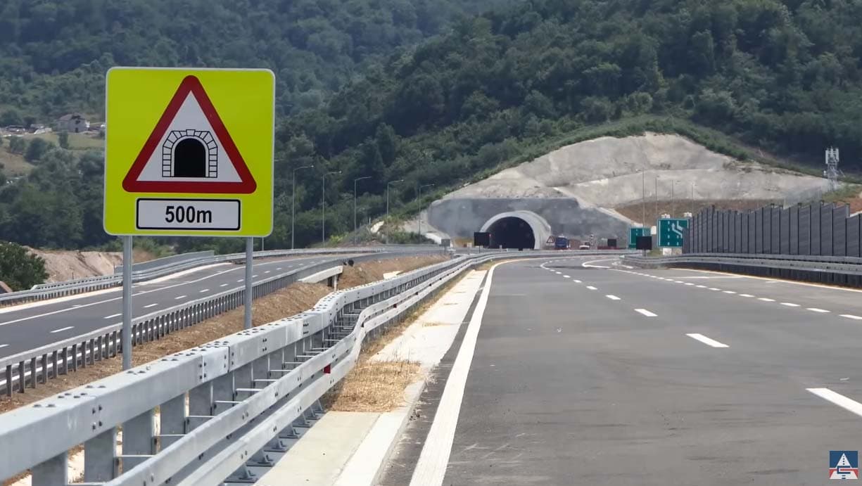 Radovi na tek otvorenom tunelu na deonici Pakovraće - Požega