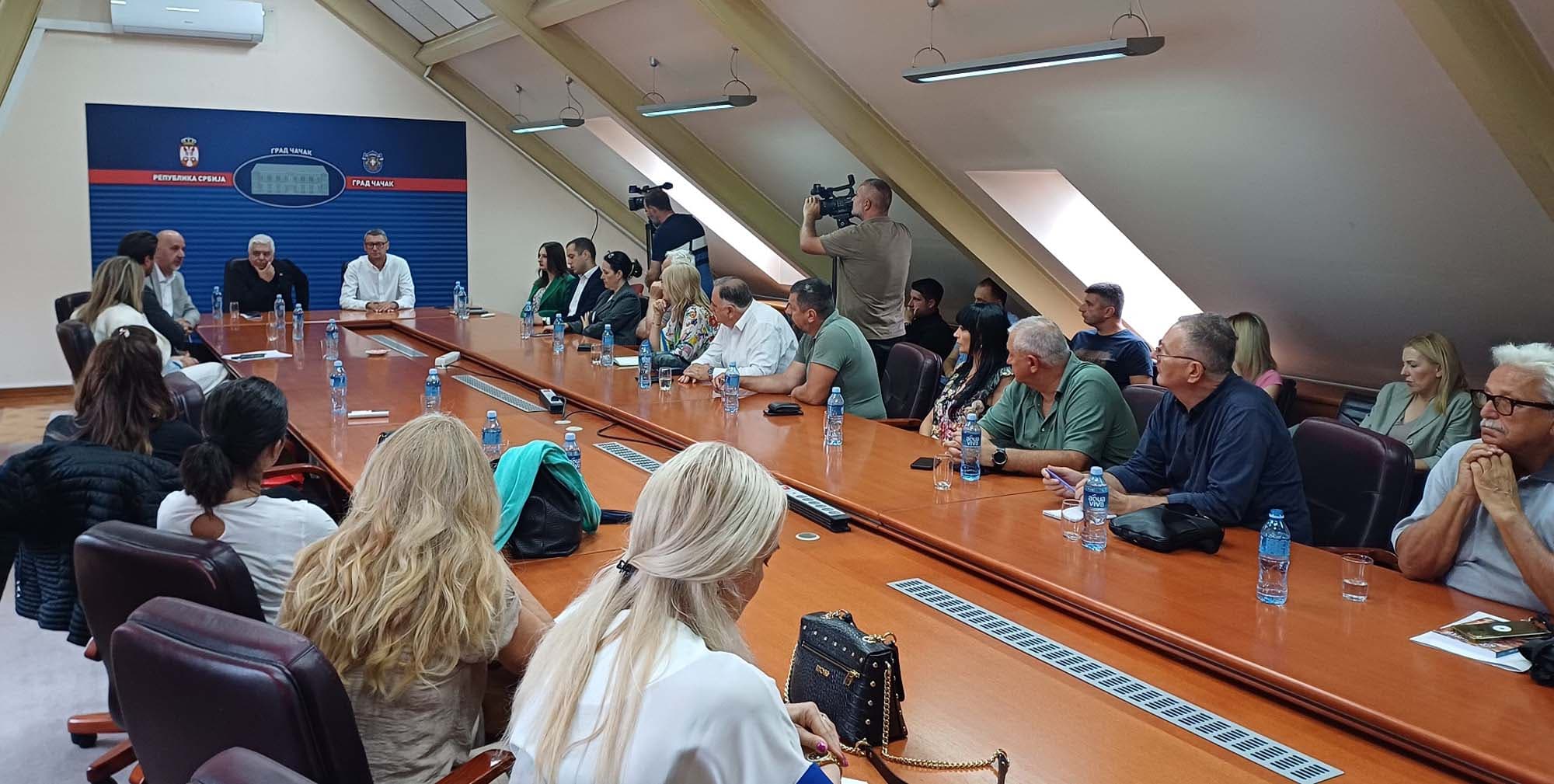 Ministar Bratina u Čačku: Podrška lokalnim medijima i podsticanje kulture dijaloga