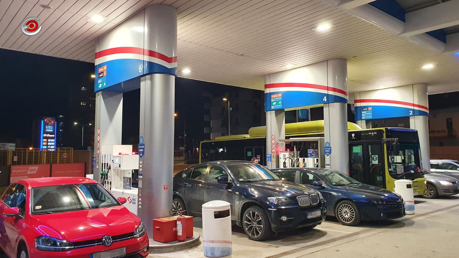 Sankcije NIS-u stupile na snagu! Evo kako od danas možemo plaćati gorivo na pumpama u Srbiji