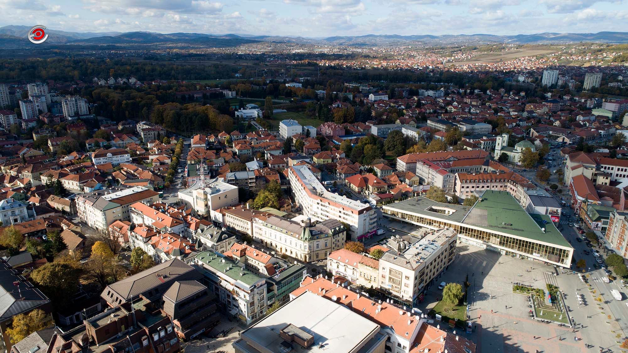 Građanski aktivisti predstavljaju predloge gradske vlasti za investicije u Čačku za 2026, pozivaju javnost da im se pridruži